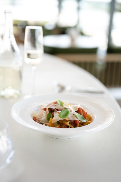 Pappardelle with tomatoes